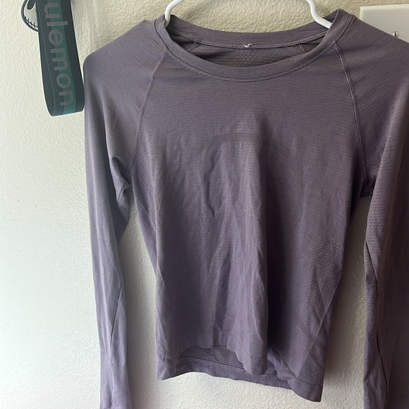 Swiftly Tech Long Sleeve Shirt 2.0 *Race Length - Picture 4 of 12